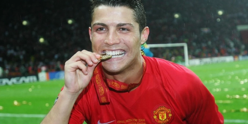 Ronaldo 2008: Mùa Giải Đỉnh Cao Của Siêu Sao Thế Giới 2 Thông tin sơ lược về Ronaldo 2008
